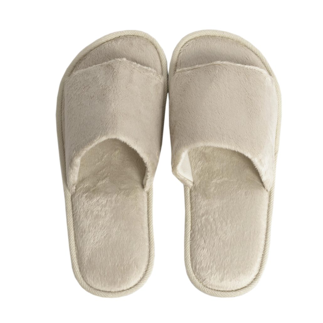 slippers-wholesale-south-africa-min