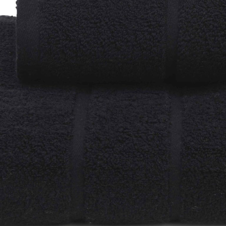 Terry-Lustre-525gsm-Lifestyle-C.HR