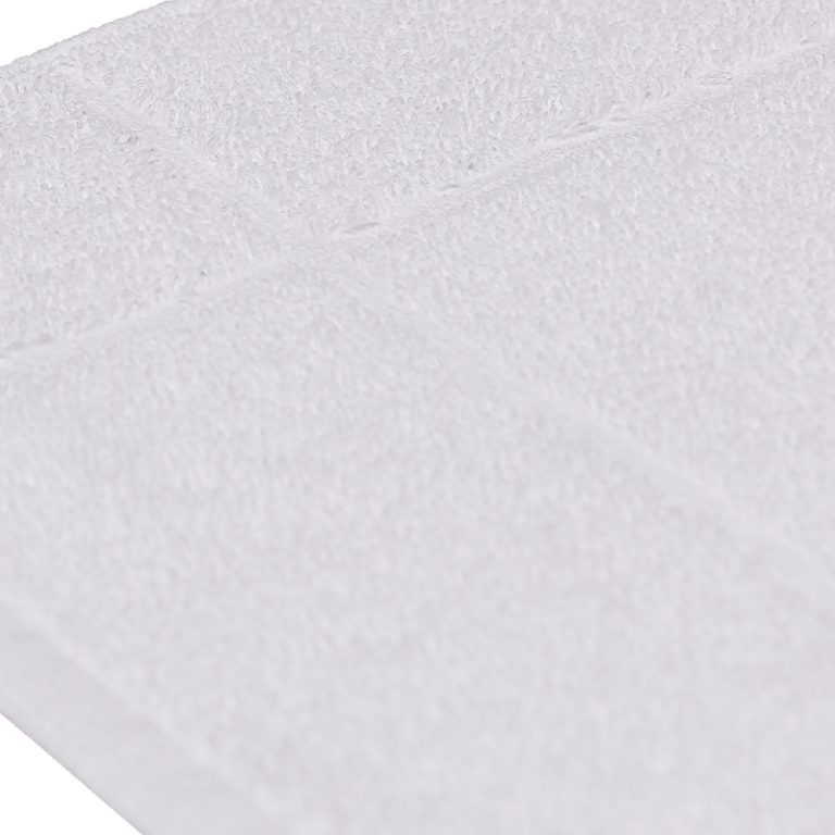 02-Snag-Free-Mats-White-660gsm