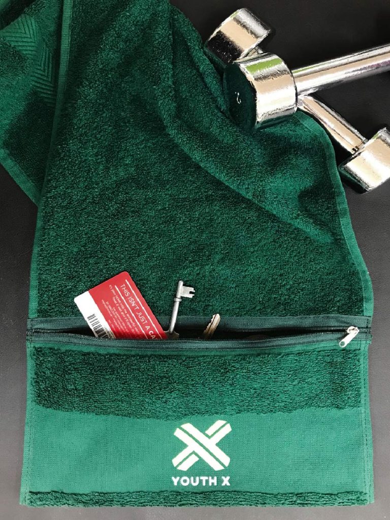 02d-Sports-Towels-Zip