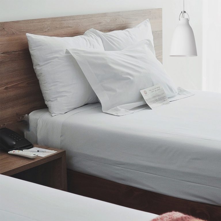 03b-Linen-Oxford-Flap