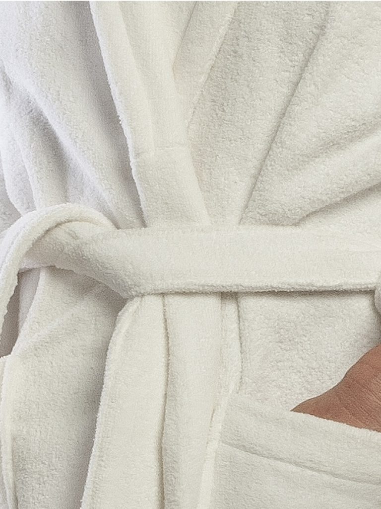 05-White-Velour-450gsm