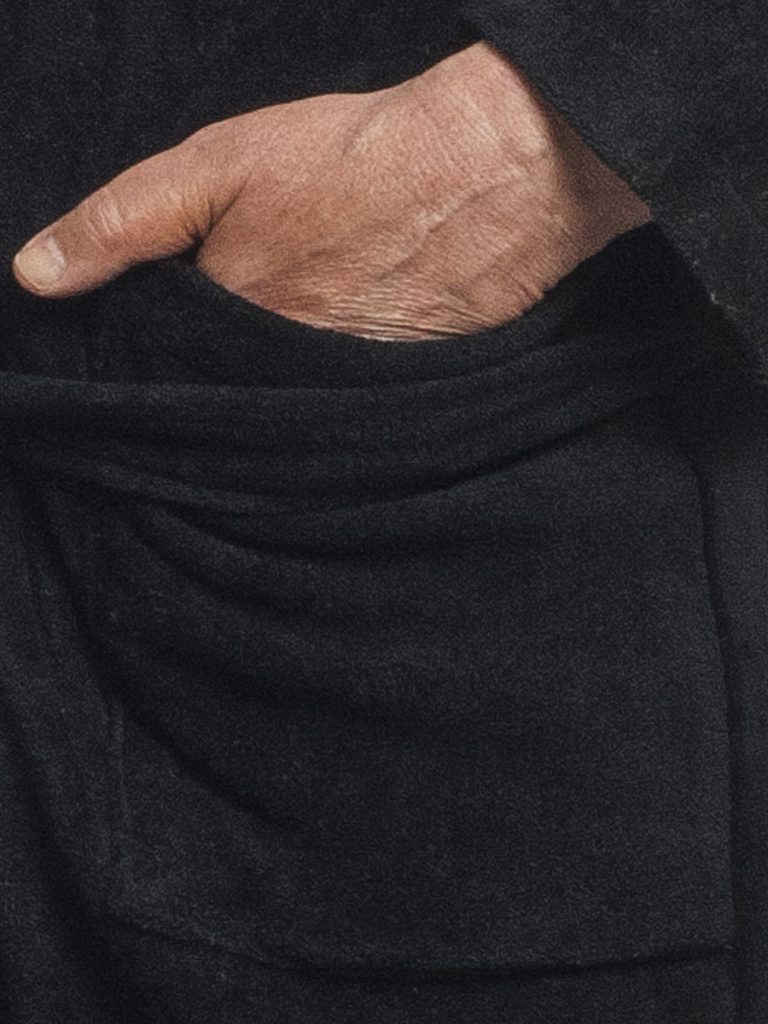 08-Black-Velour-450gsm